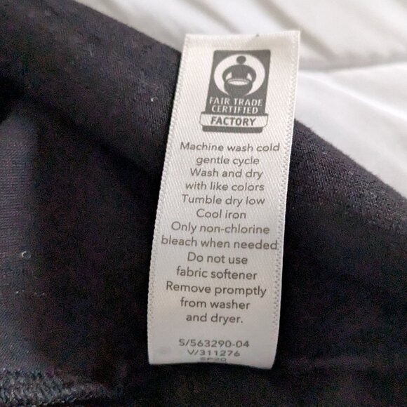 Athleta Tank Top Women's XL Black Essence Twist Front Sleeveless - Picture 11 of 13